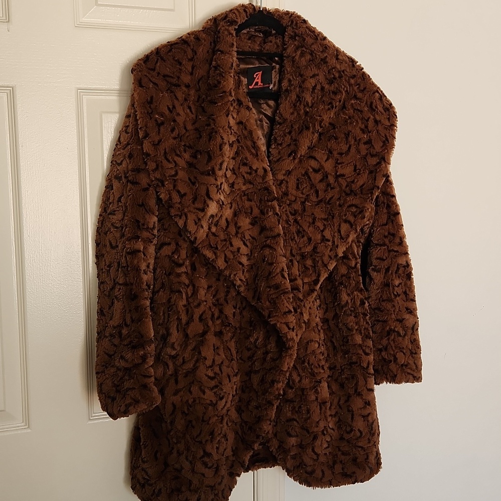 Adrienne Landau Brown Faux Fur Luxurious Oversized Coat Size Medium